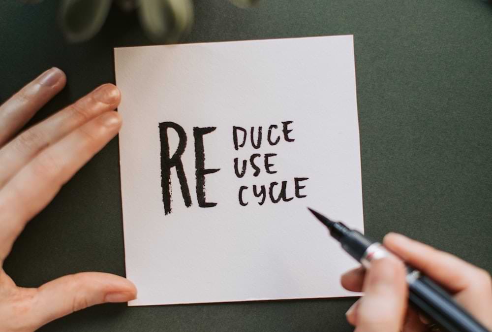 Recycling oder Upcycling von Kleidung – was ist der Unterschied? - Beverly-Berlin - Just F***ing Upcycling