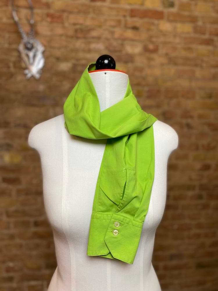 Ärmel - Schal in Grün - nachhaltige Upcycling Mode von Beverly - Berlin