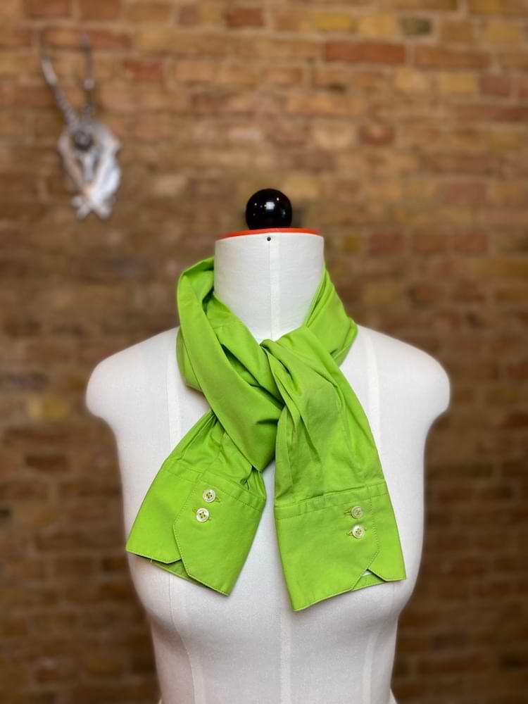 Ärmel - Schal in Grün - nachhaltige Upcycling Mode von Beverly - Berlin