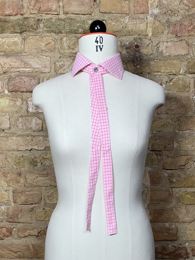 Pink as Pink can be Kragencollier - nachhaltige Upcycling Mode von Beverly - Berlin