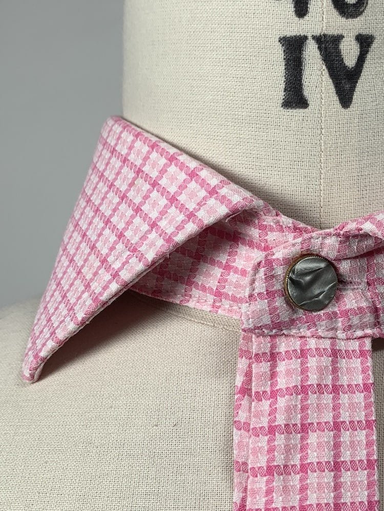 Pink as Pink can be Kragencollier - nachhaltige Upcycling Mode von Beverly - Berlin