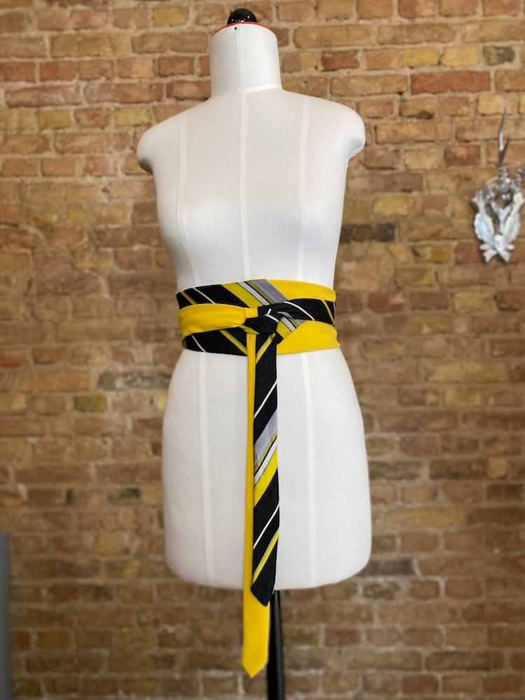 Wickelgürtel aus 2 Vintage Krawatten in Schwarz und Gelb
