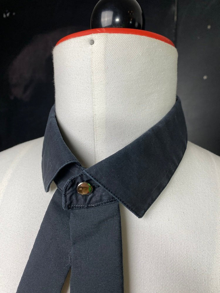 Schwarzes Kragencollier - nachhaltige Upcycling Mode von Beverly - Berlin