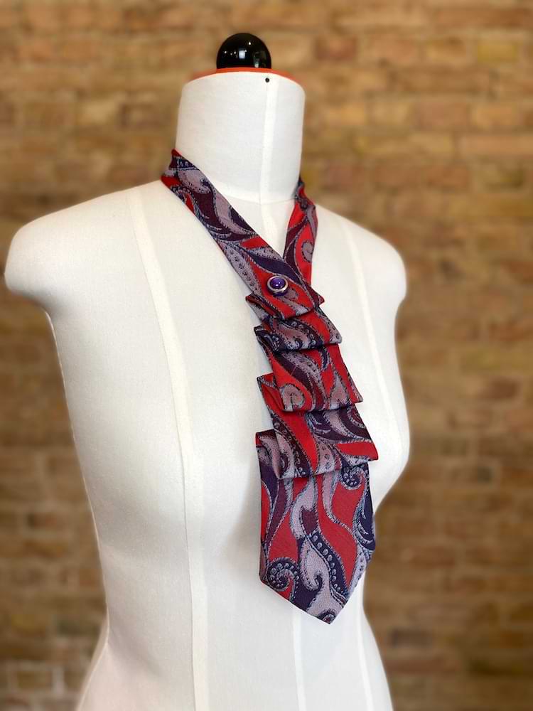 Schlips - Collier - nachhaltige Upcycling Mode von Beverly - Berlin