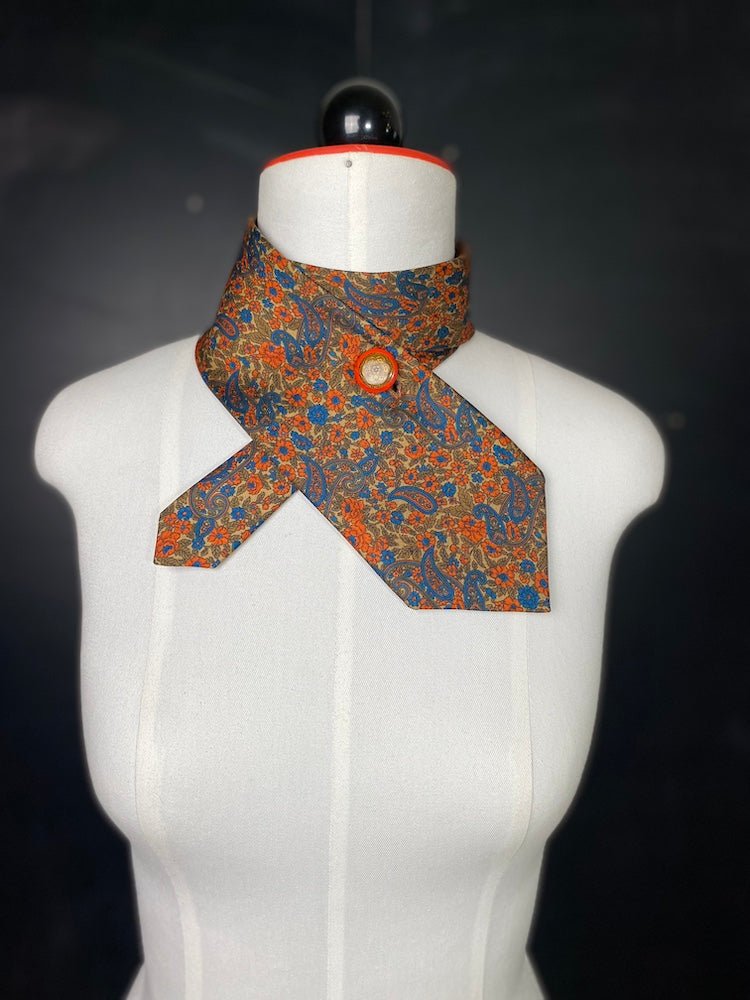 geblümter Schlips - Schal - nachhaltige Upcycling Mode von Beverly - Berlin
