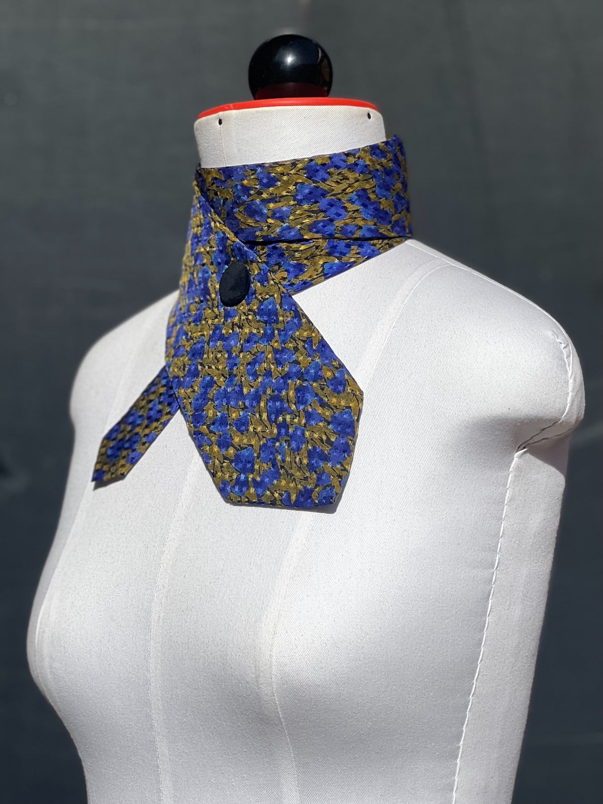 Tie scarf Wild Indigo