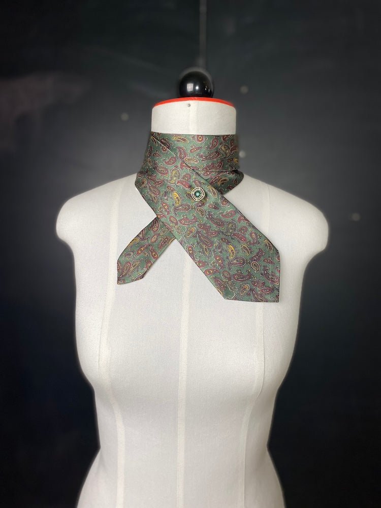 Schlips - Schal in gedeckten Farben - nachhaltige Upcycling Mode von Beverly - Berlin