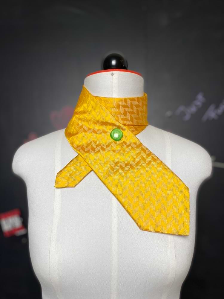 bright yellow tie scarf - nachhaltige Upcycling Mode von Beverly - Berlin