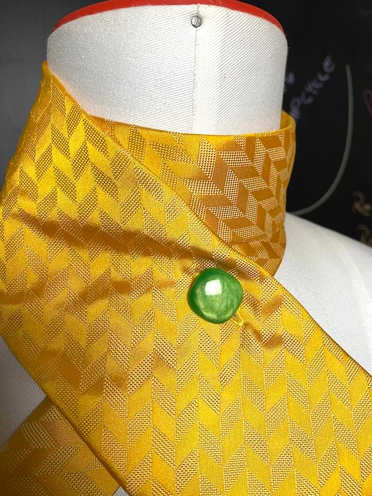 bright yellow tie scarf - nachhaltige Upcycling Mode von Beverly - Berlin