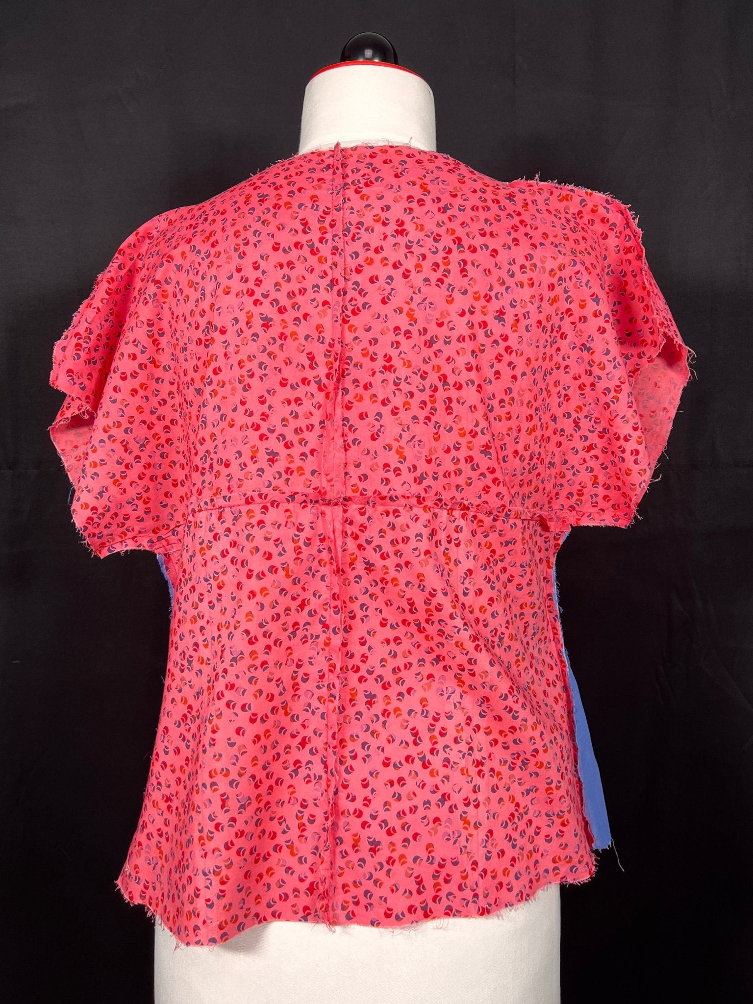 Buntes Upcycling - Top - nachhaltige Upcycling Mode von Beverly - Berlin