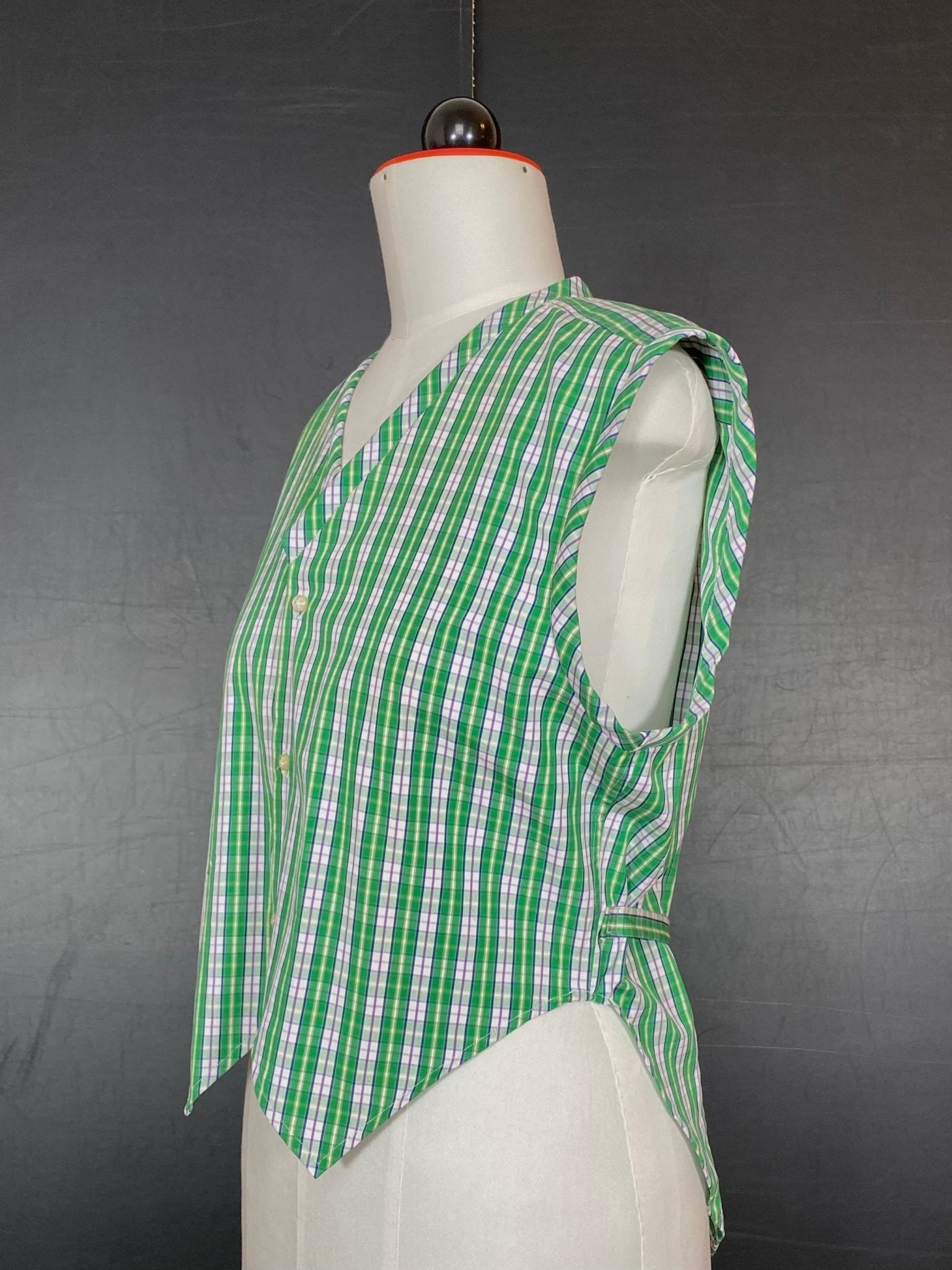 Aus Hemd wird Weste – cooles Upcycling - Teil! - nachhaltige Upcycling Mode von Beverly - Berlin