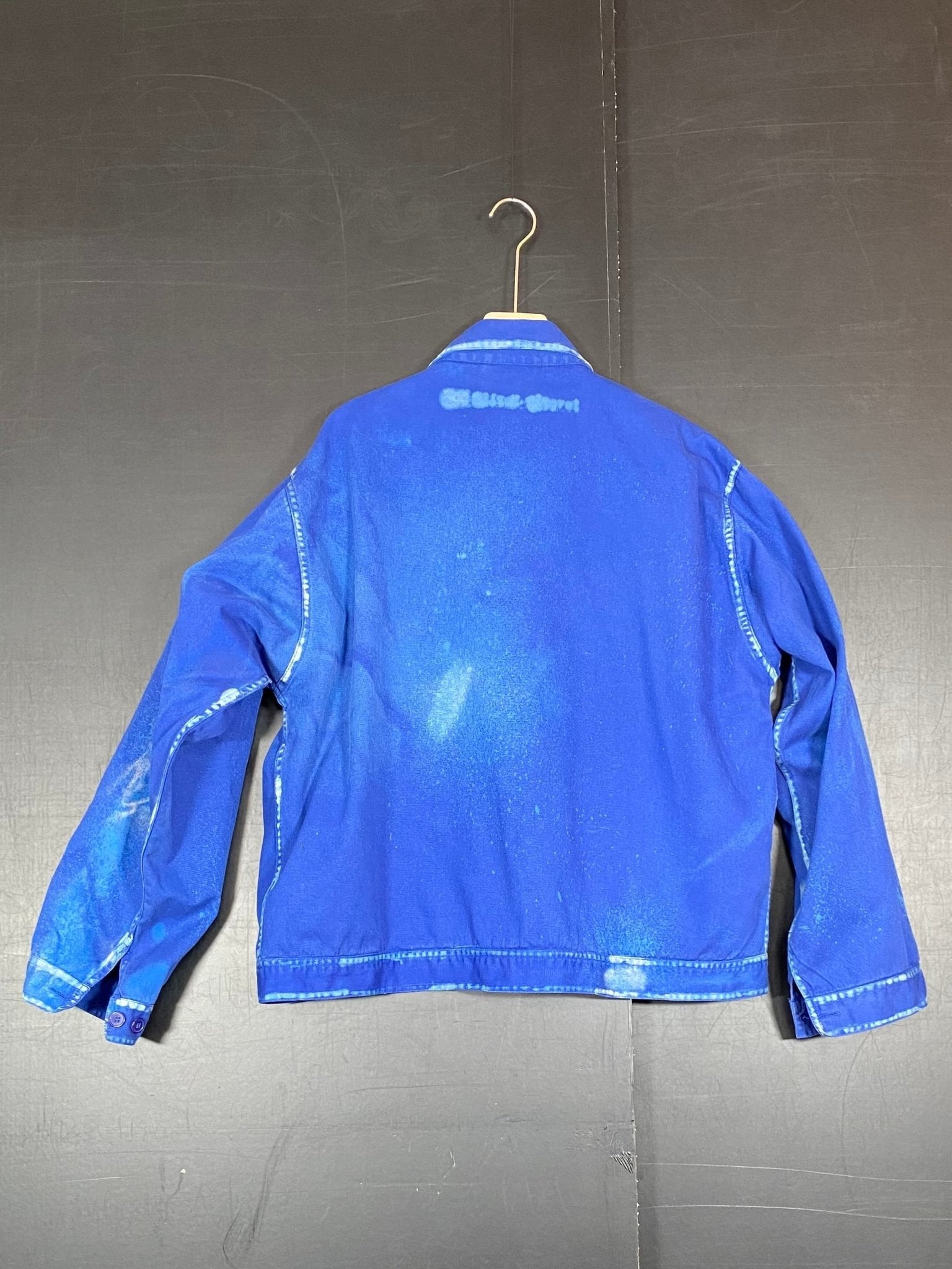 Coole Arbeitsjacke mit neuen Vibes - nachhaltige Upcycling Mode von Beverly - Berlin