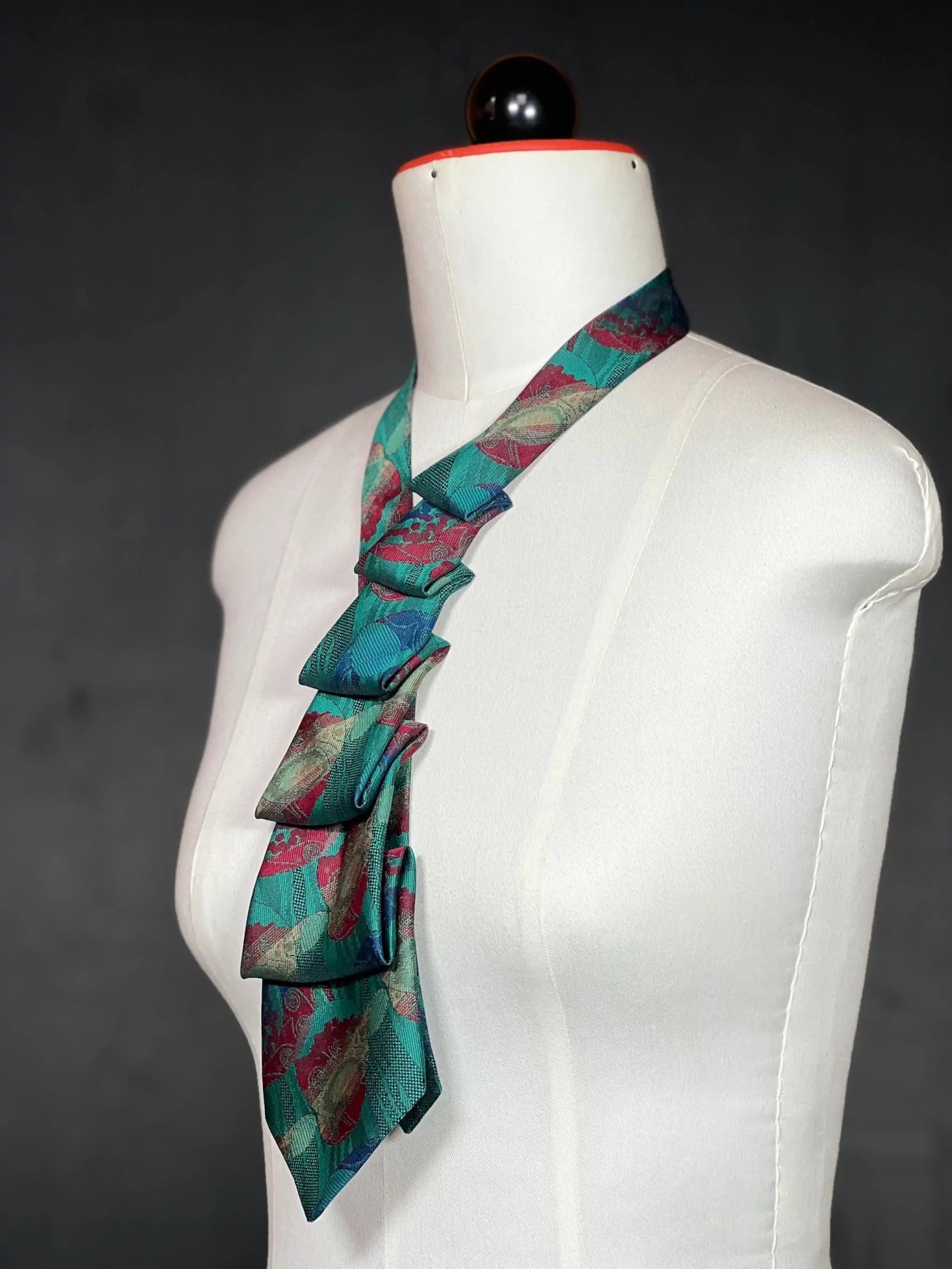 Emerald Pulse – Schlipscollier Schlipscollier - nachhaltige Mode und Accessoires von Beverly - Berlin