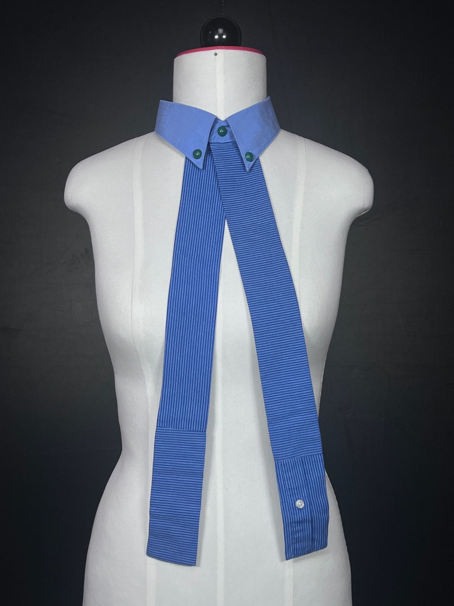 Kragencollier Blue Lines – Klarheit trifft Farbe - nachhaltige Mode und Accessoires von Beverly - Berlin