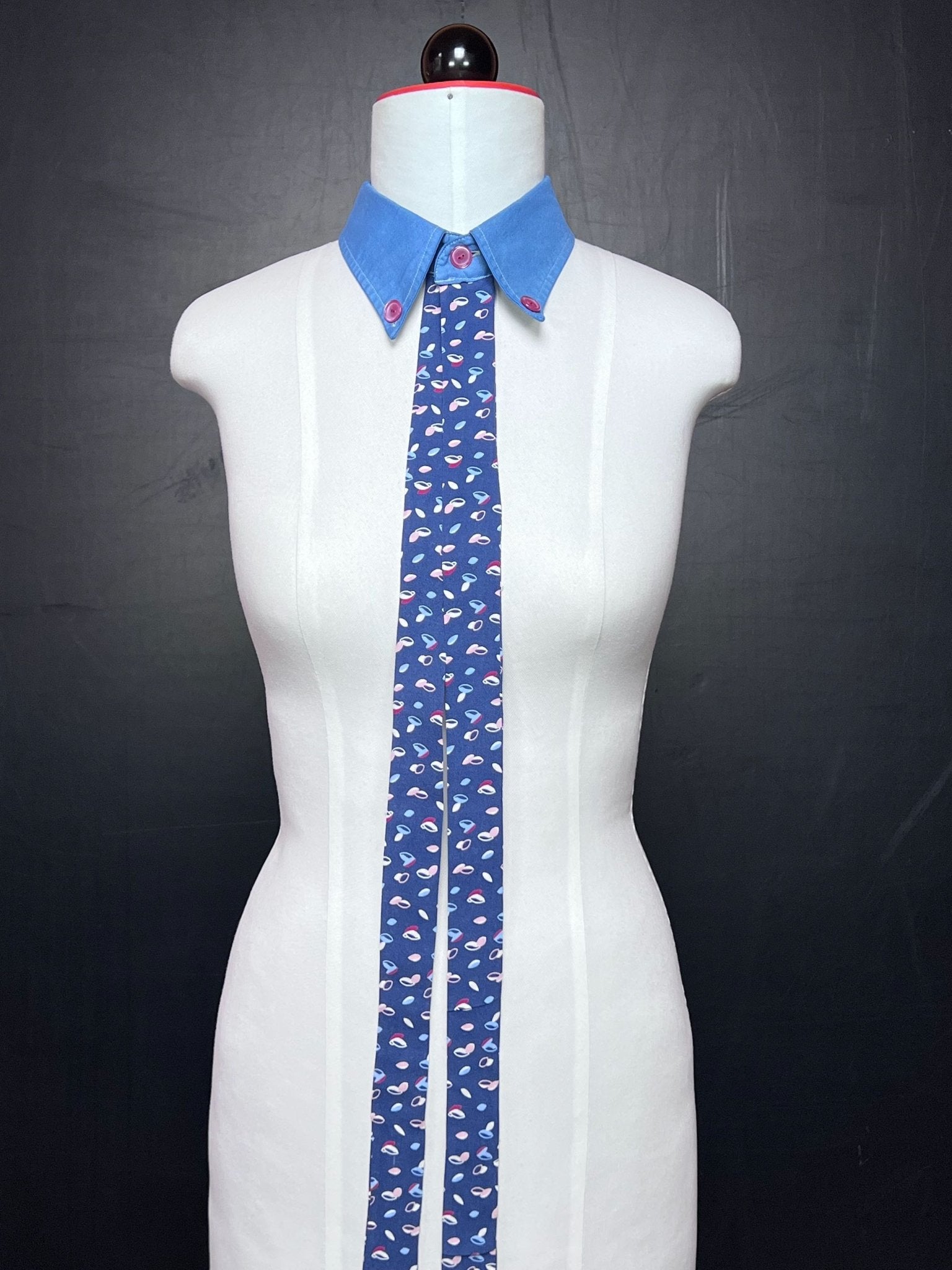 Kragencollier Blue Vibes – Farbe mit Charakter - nachhaltige Mode und Accessoires von Beverly - Berlin