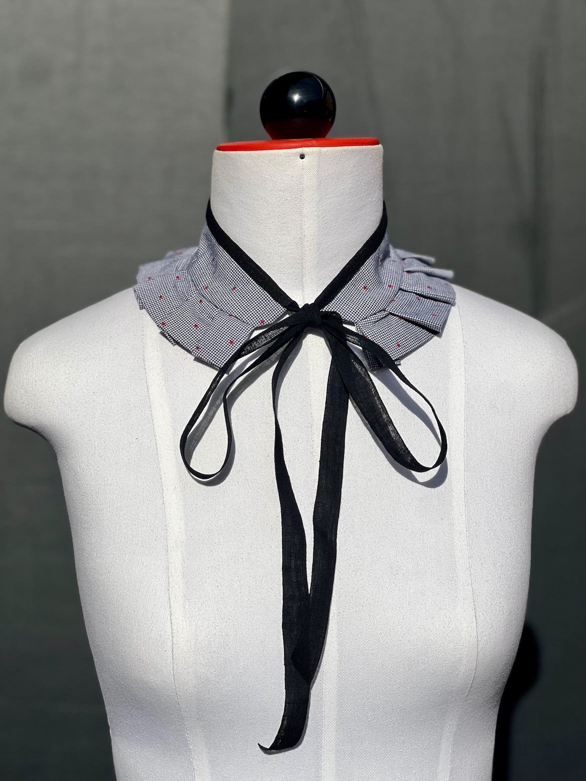 Kragencollier Houndstooth Rouge Kragencollier- nachhaltige Mode und Accessoires von Beverly-Berlin