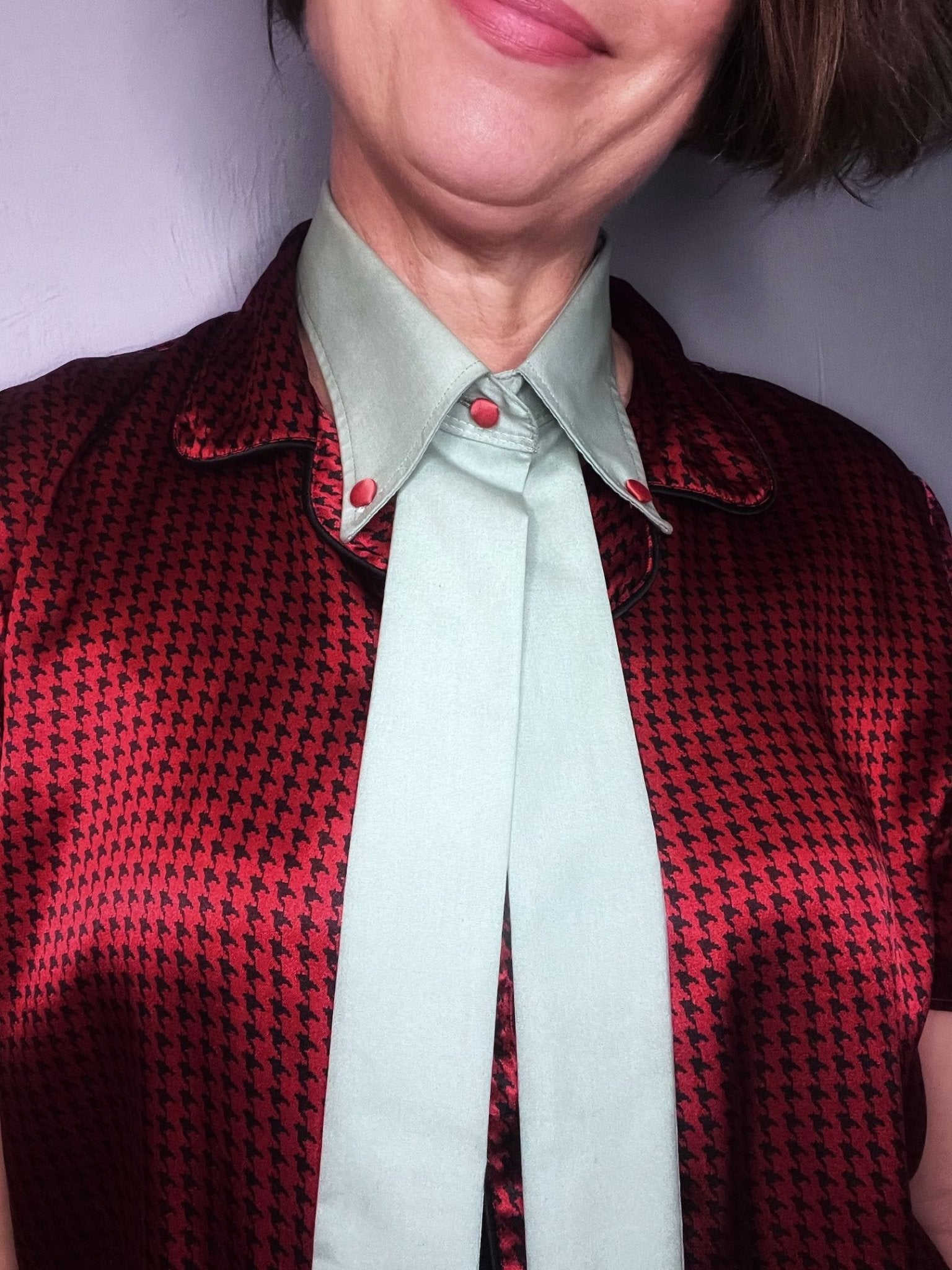 Kragencollier Oliv Pop – Clean Chic mit Farbakzent - nachhaltige Mode und Accessoires von Beverly - Berlin