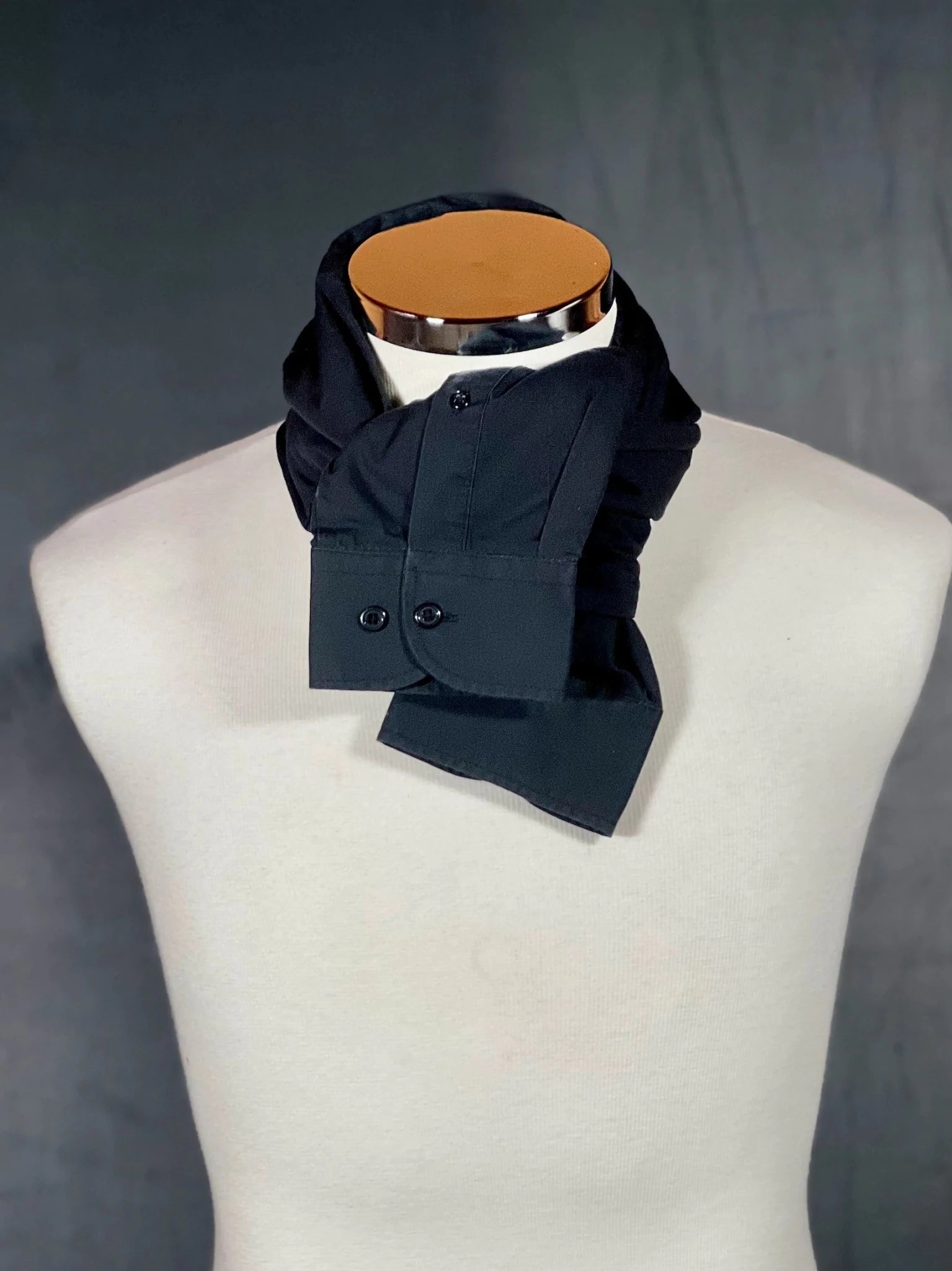 Leicht gefütterter Hemd - Ärmelschal - Upcycling Einzelstück - nachhaltige Mode und Accessoires von Beverly - Berlin