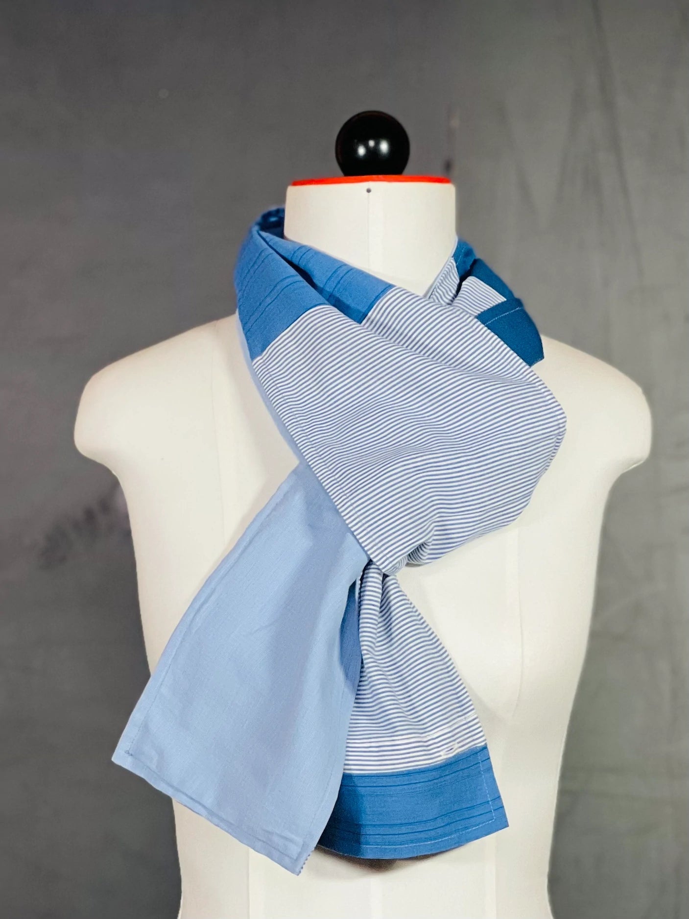 Leichter Upcycling Schal – Minimal & Modern - nachhaltige Mode und Accessoires von Beverly - Berlin