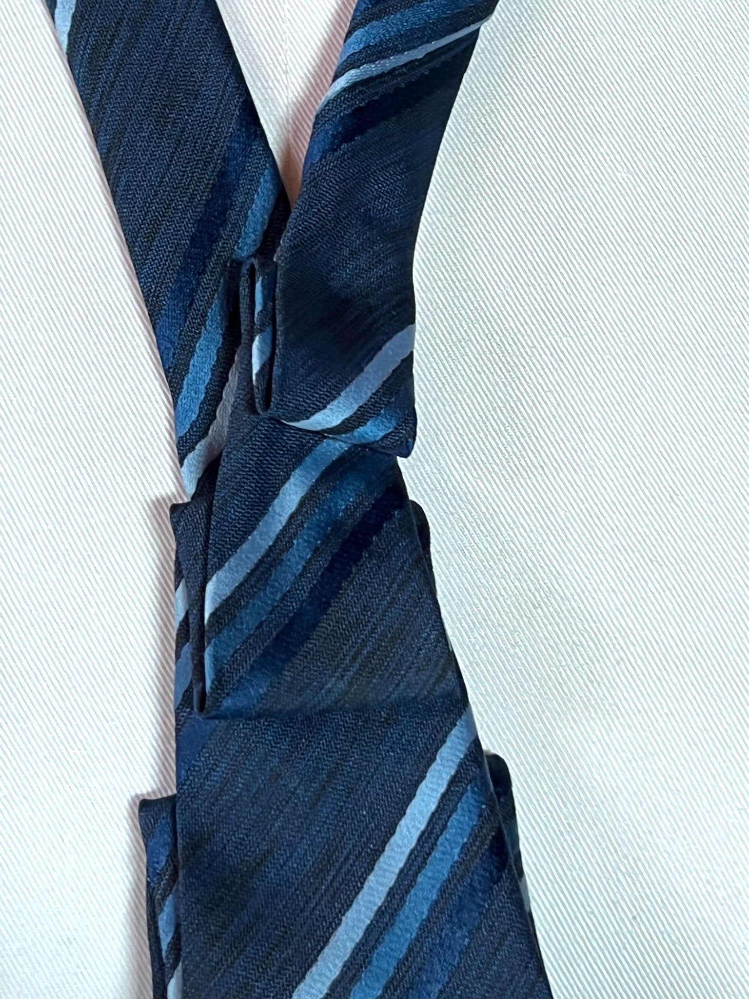 Schlipscollier Blue Stripes - klassisch & anders - nachhaltige Mode und Accessoires von Beverly - Berlin