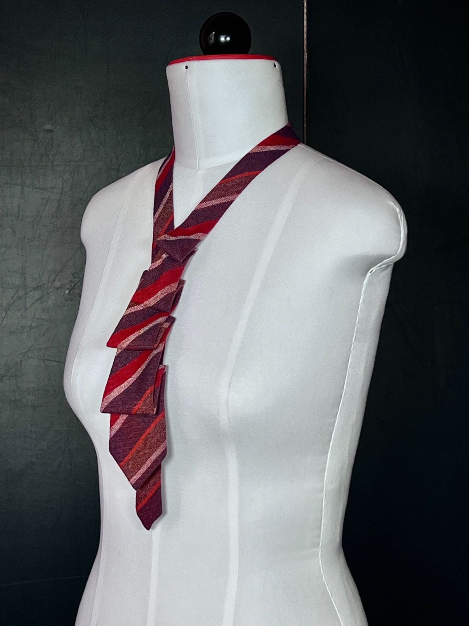 Schlipscollier Red Stripes - kuschelig & kraftvoll - Beverly-Berlin