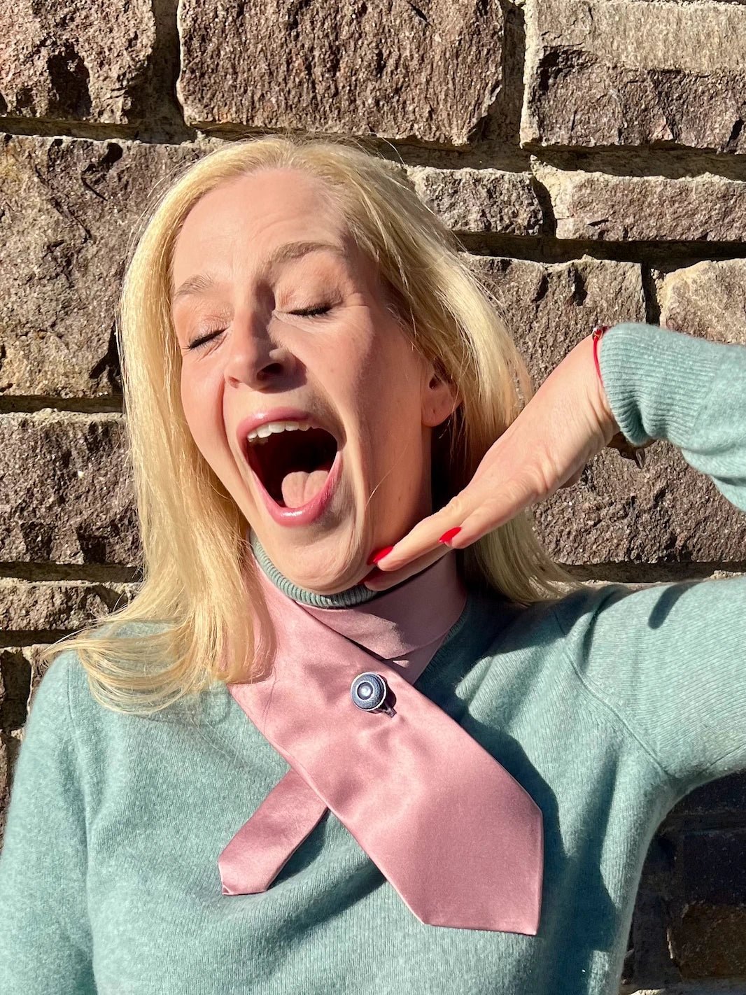 Schlipsschal „Blush Silk“ – Zeitlose Eleganz aus Seide - nachhaltige Mode und Accessoires von Beverly - Berlin