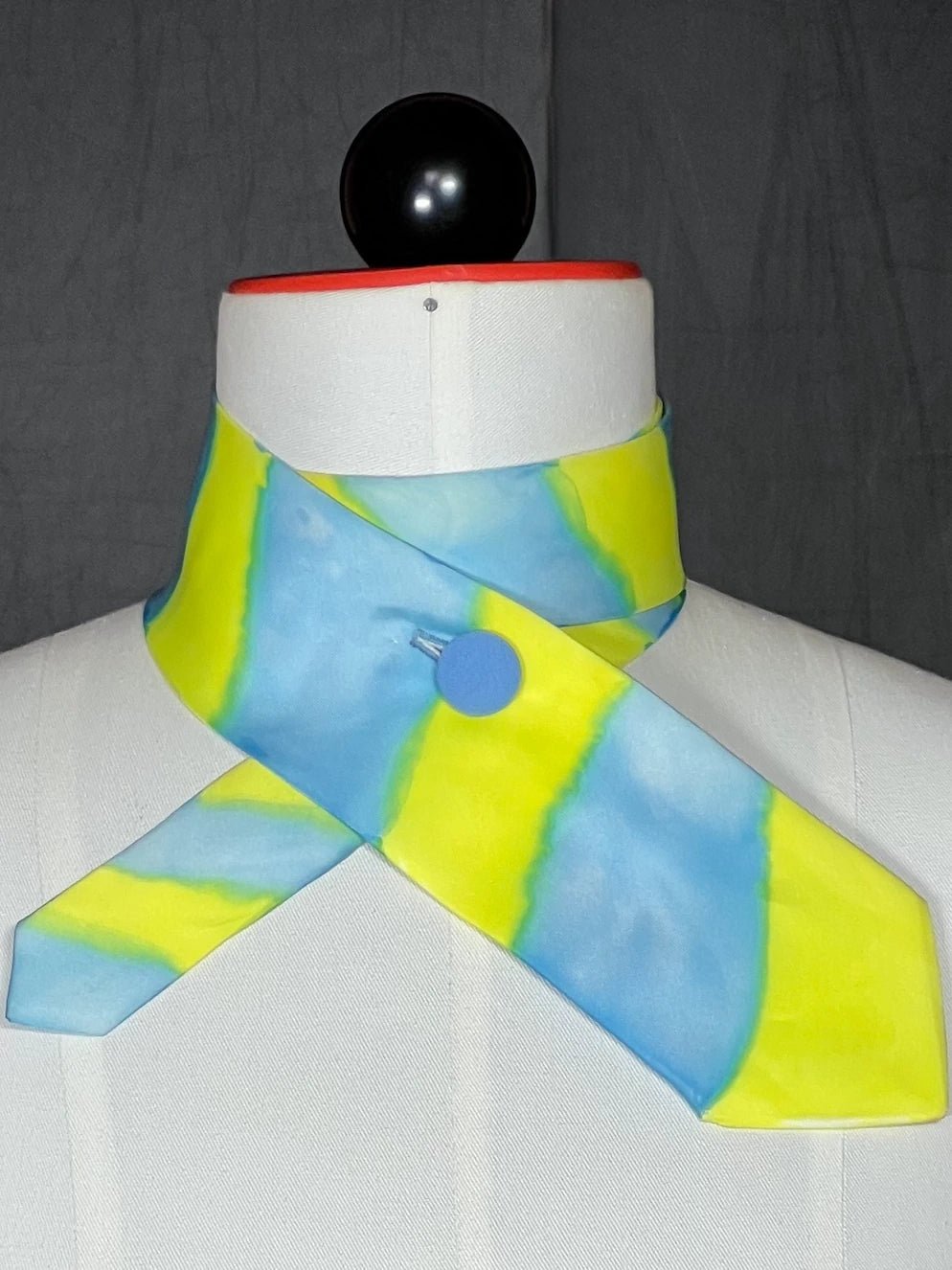 Schlipsschal „Liquid Art“ – Farbe in Bewegung. - nachhaltige Mode und Accessoires von Beverly - Berlin