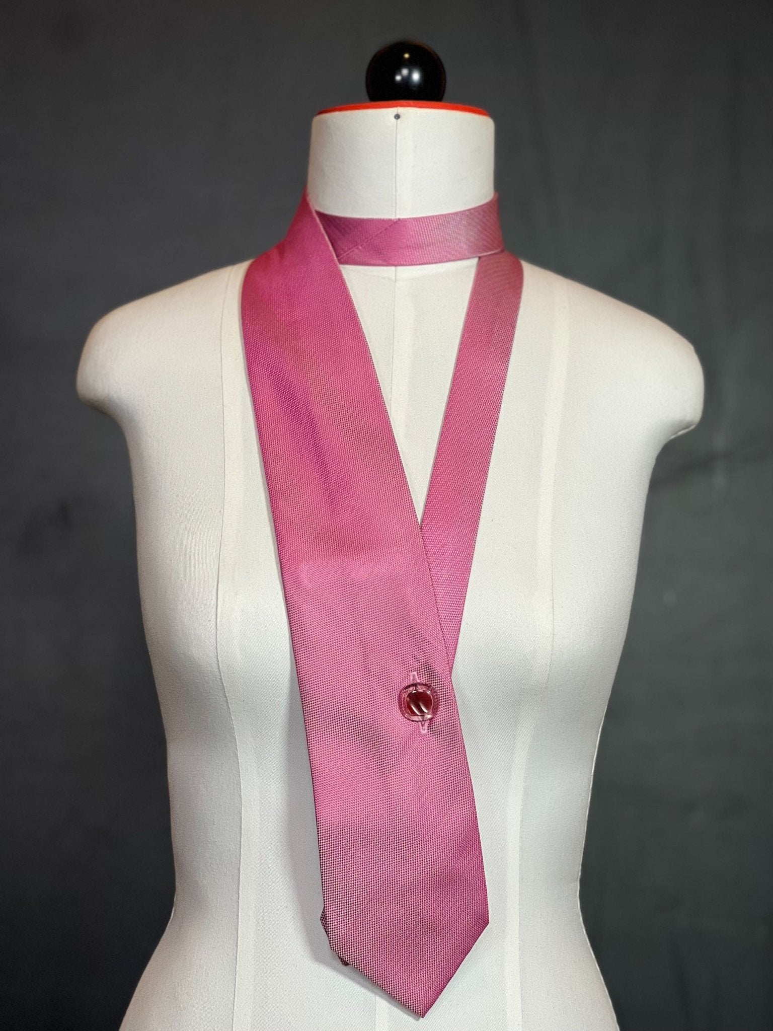 Schlipsschal „Pink Lumina“ – Seide mit changierendem Effekt - nachhaltige Mode und Accessoires von Beverly - Berlin