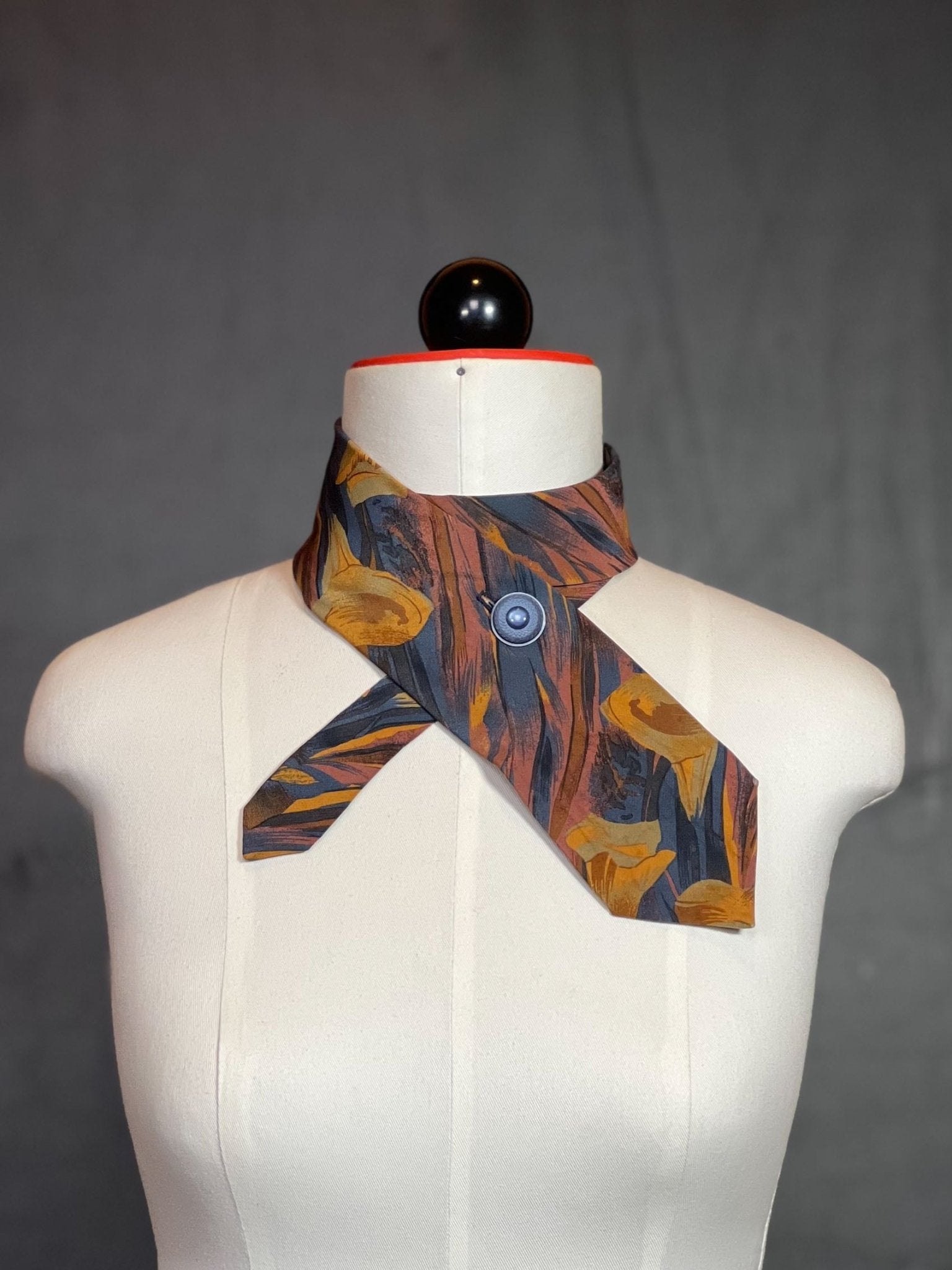 Schlipsschal Woodland – Warm, klar & besonders - nachhaltige Mode und Accessoires von Beverly - Berlin