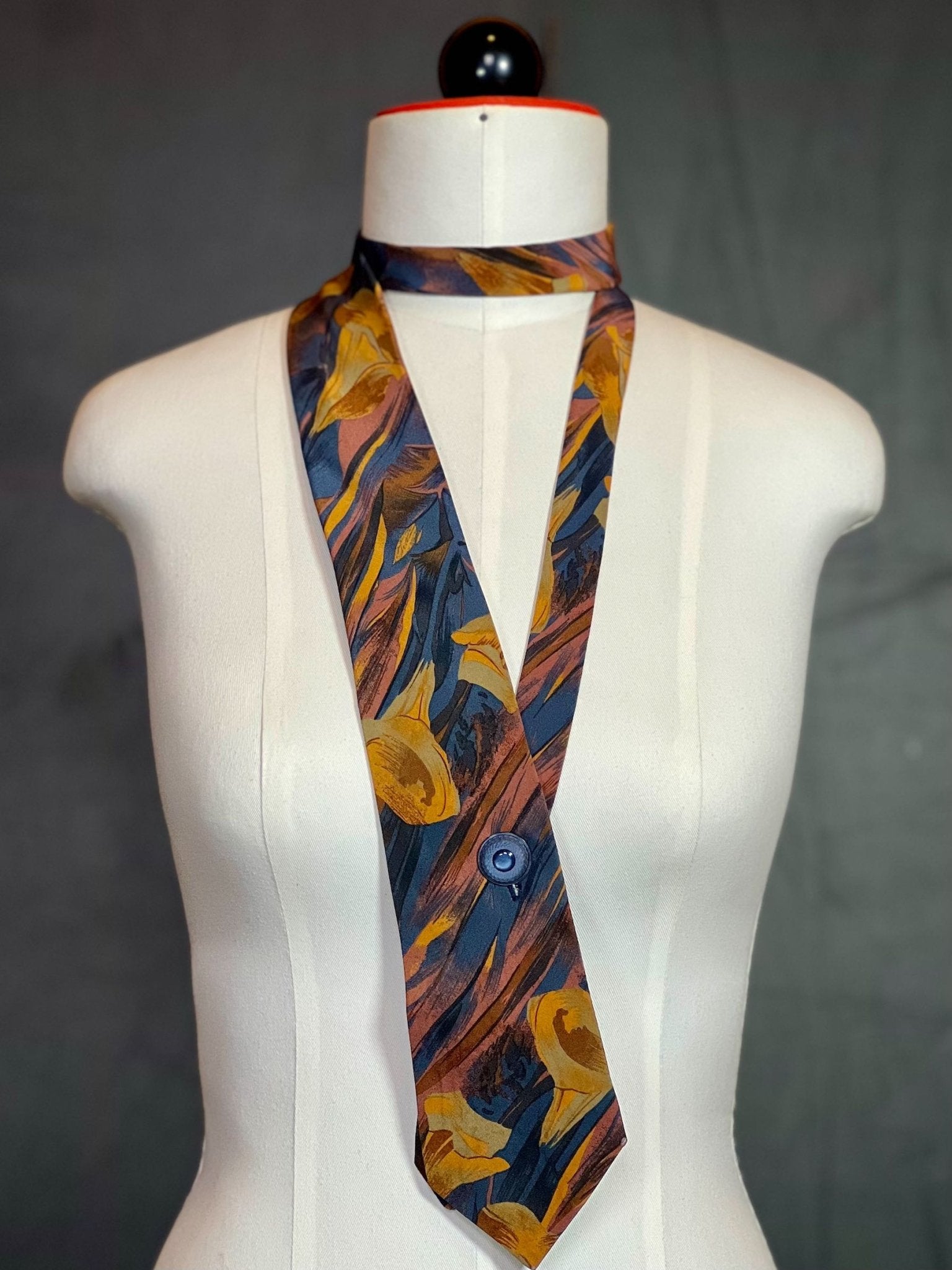 Schlipsschal Woodland – Warm, klar & besonders - nachhaltige Mode und Accessoires von Beverly - Berlin