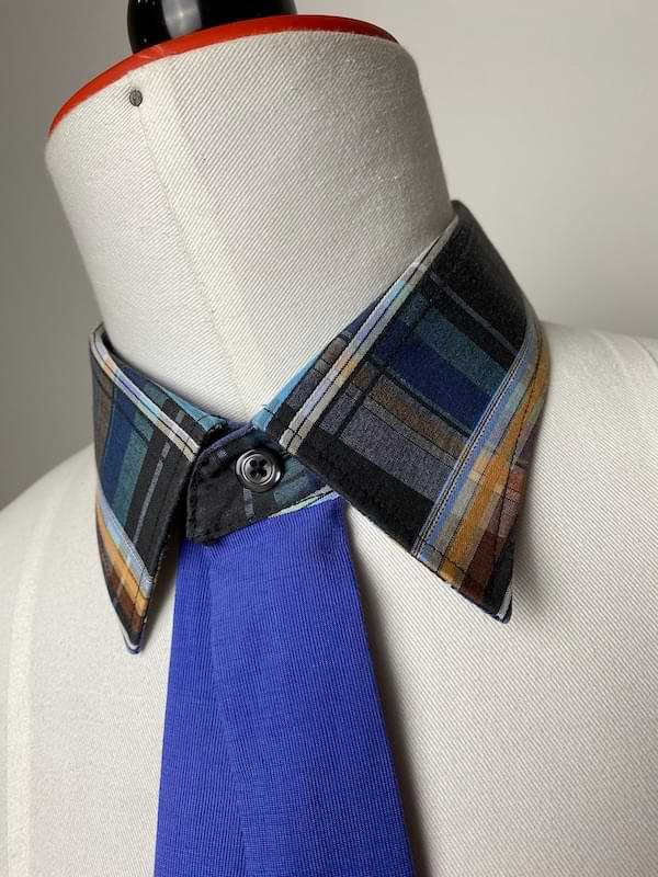 leuchtend blaues Kragen - Collier - nachhaltige Upcycling Mode von Beverly - Berlin