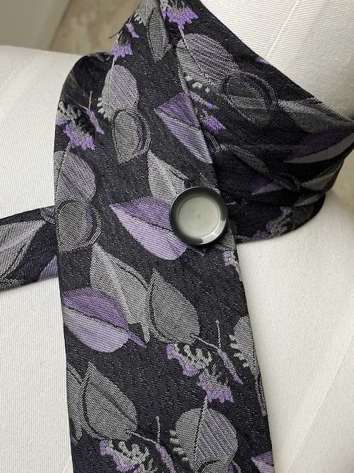 Schlips - Schal in Grau - nachhaltige Upcycling Mode von Beverly - Berlin