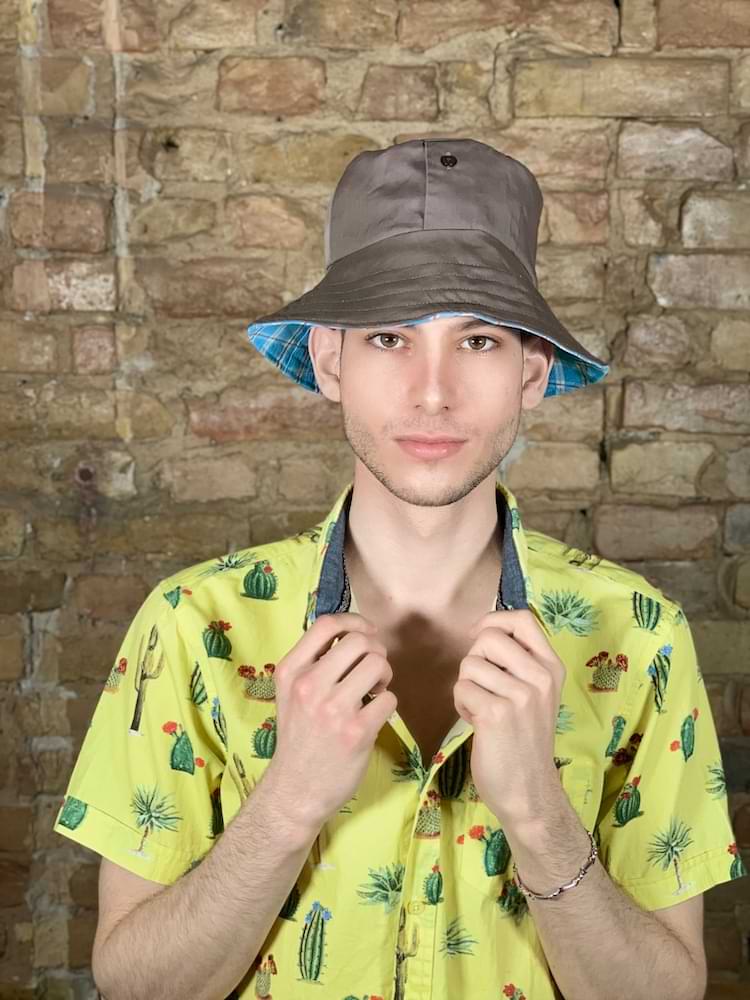 karierter Bucket Hat - nachhaltige Upcycling Mode von Beverly - Berlin