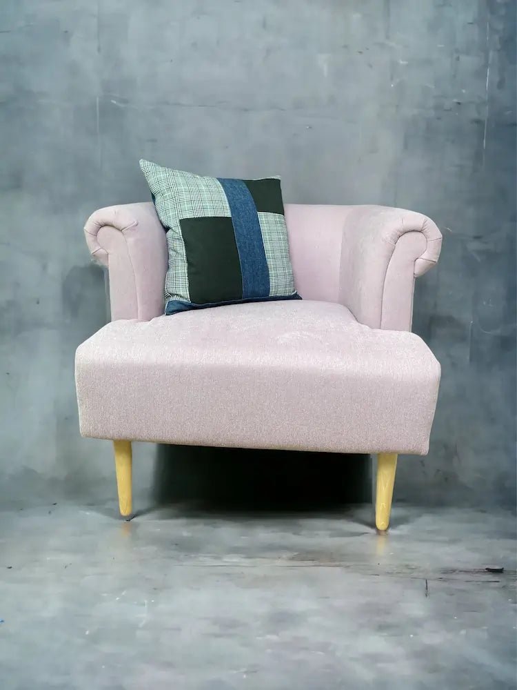 Upcycling Patchwork Kissen mit Jeans - nachhaltige Upcycling Mode von Beverly - Berlin